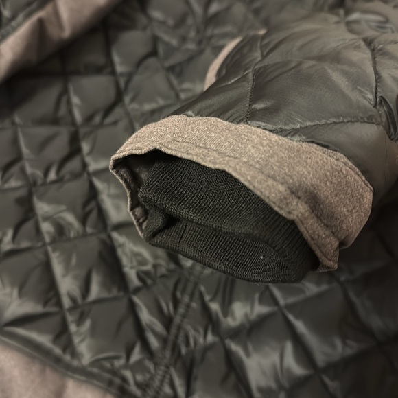 Burton men’s long jacket - Picture 8 of 9